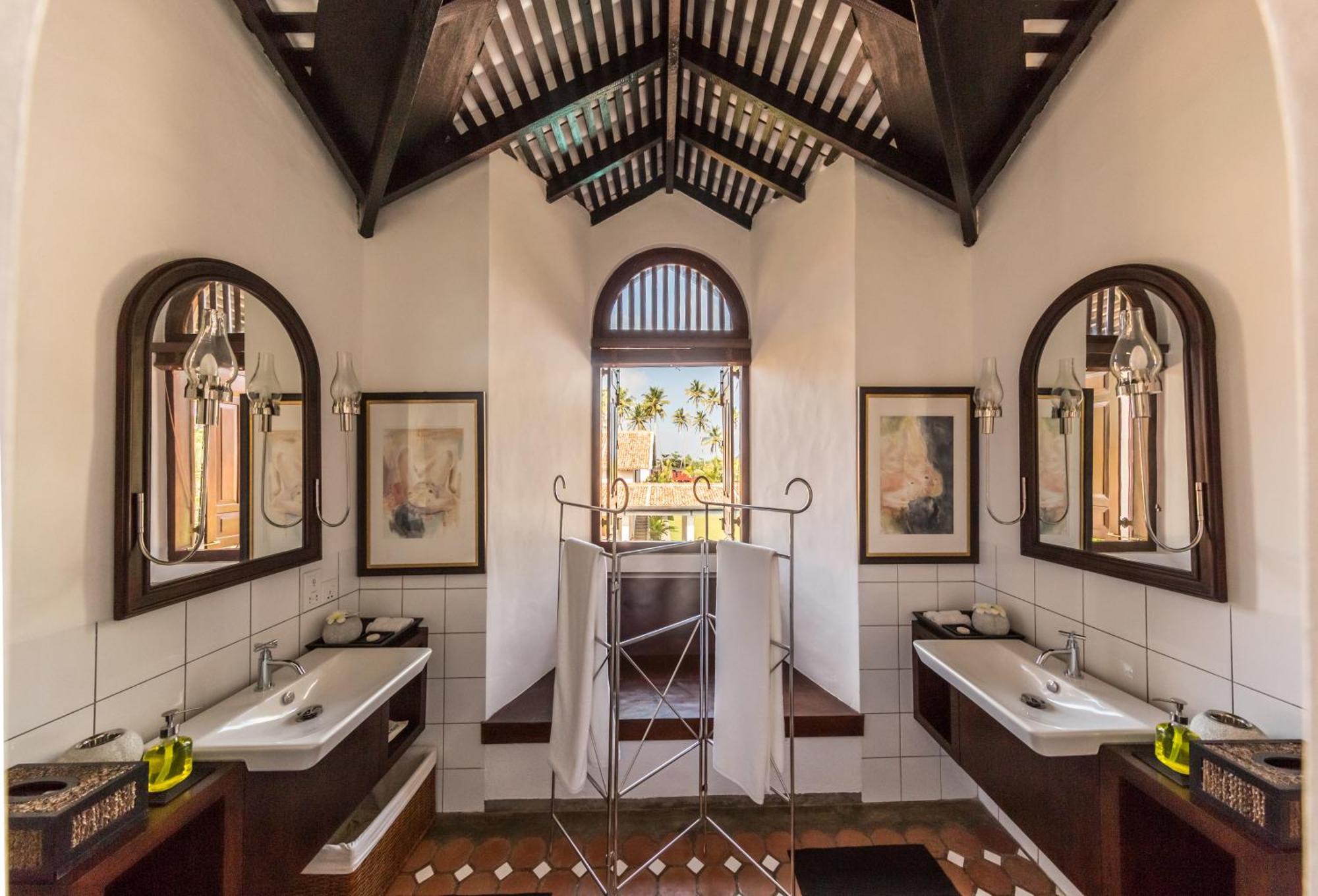 Nyne Hotels The Muse, Bentota Bagian luar foto